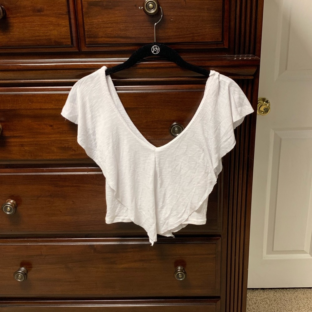 CHARLOTTE RUSSE CROP TOP ✨ NWOT